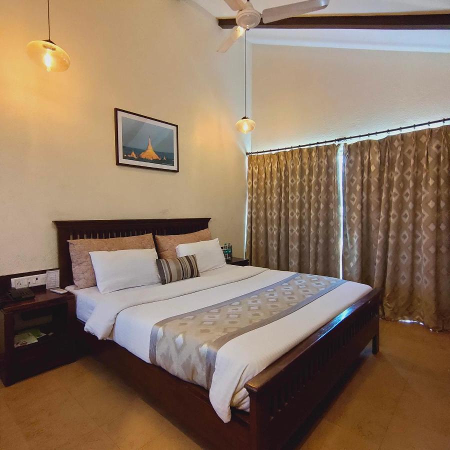 Silverador Resort Thane Exterior photo